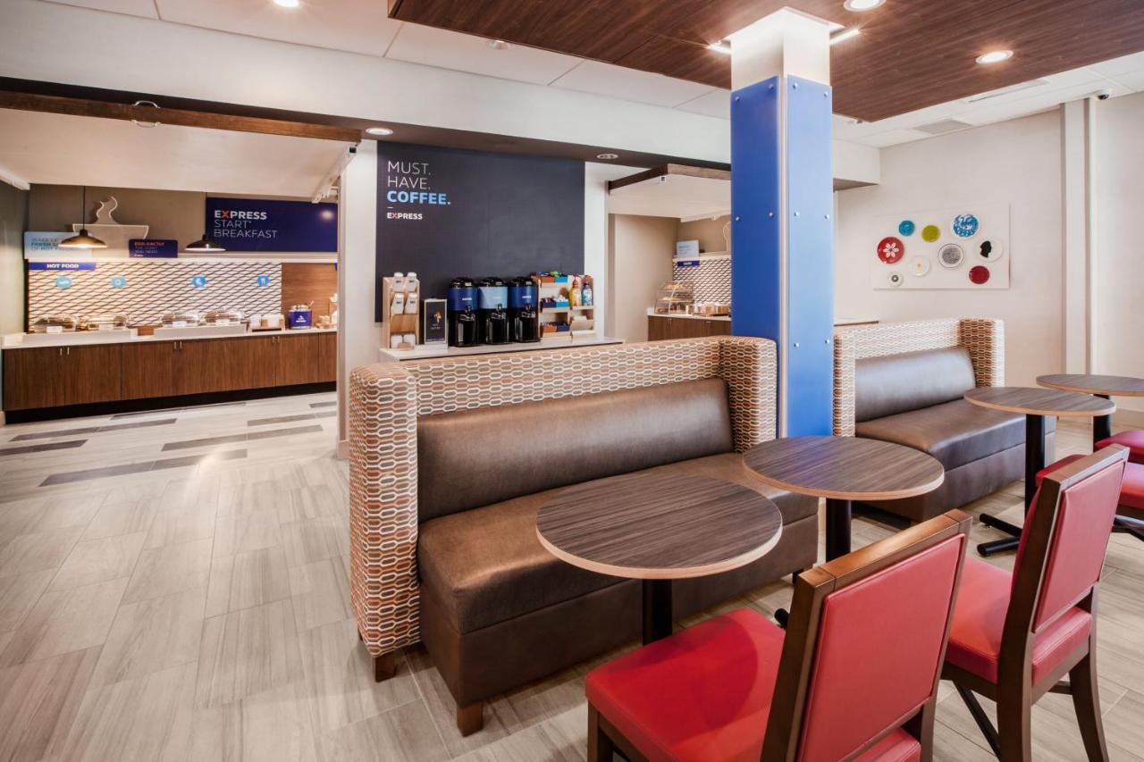 Holiday Inn Express Tallahassee-University Central By Ihg Exteriér fotografie