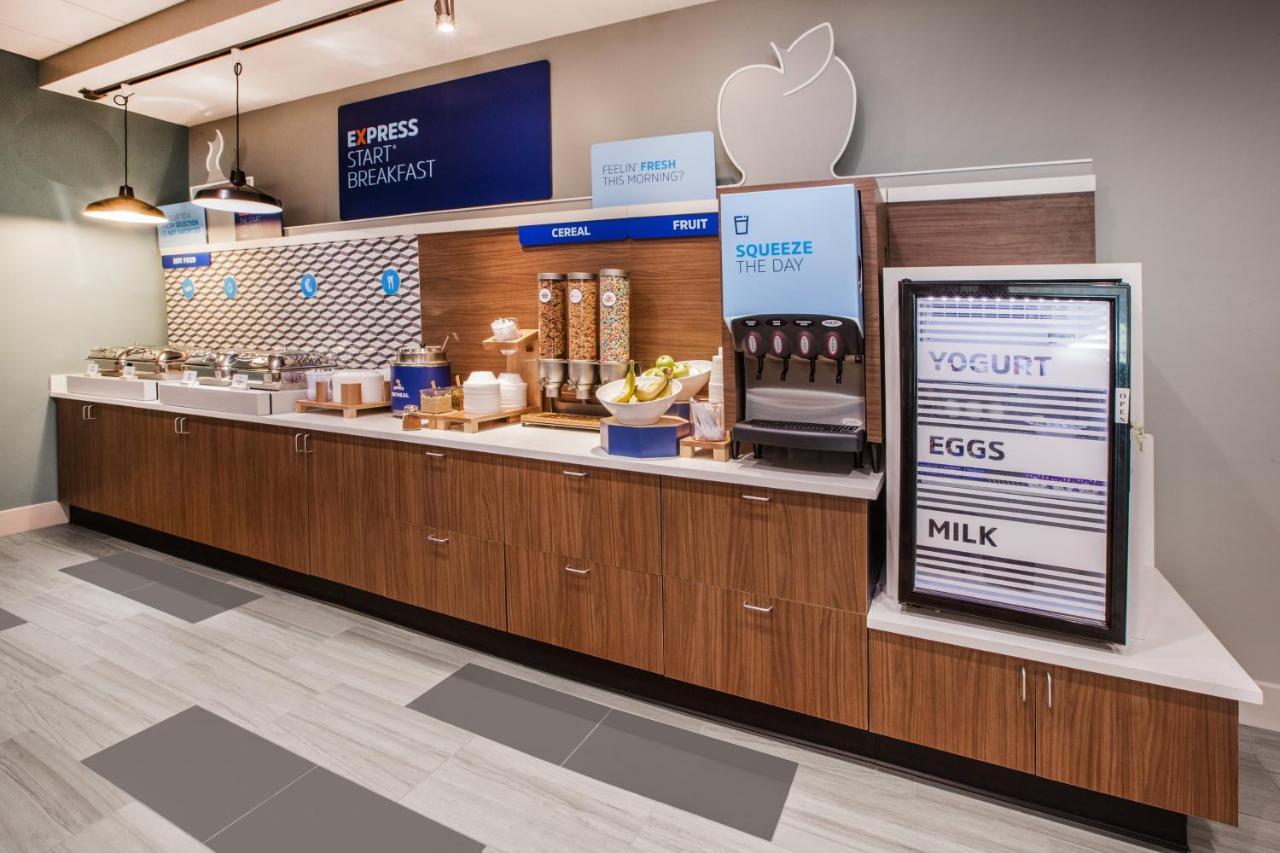 Holiday Inn Express Tallahassee-University Central By Ihg Exteriér fotografie